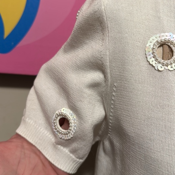 CHANEL White Crew Neck Sweater - Picture 5 of 13